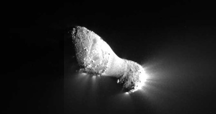 New Comet Finding May Alter Theories About Life on Earth